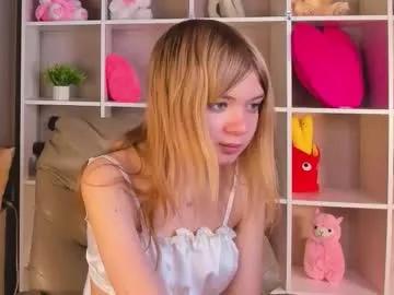 minnie_collins from Chaturbate
