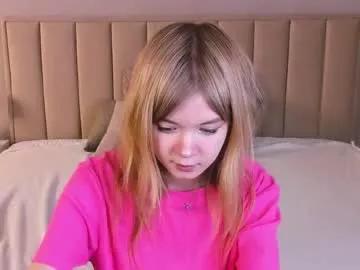minnie_collins from Chaturbate