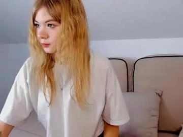 minnie_collins from Chaturbate