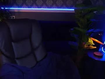 Naked Room molinmoon 