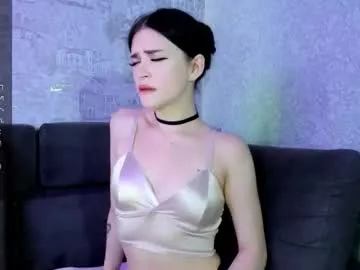 Private molly_crystall on Chaturbate