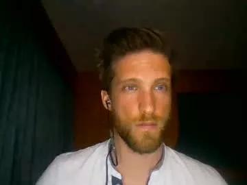 Naked Room moms_little_monster 