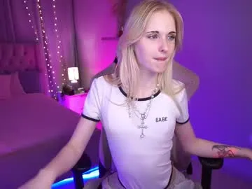 Freechat monicavelen on Chaturbate