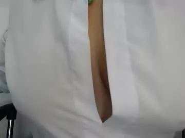Naked Room moxa_hot 
