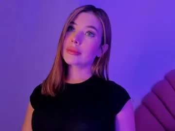 nicol_gw2025 on Chaturbate