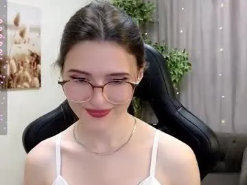 niki_cutes on Chaturbate