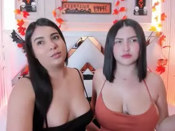 Freechat ninablooms01 on Chaturbate