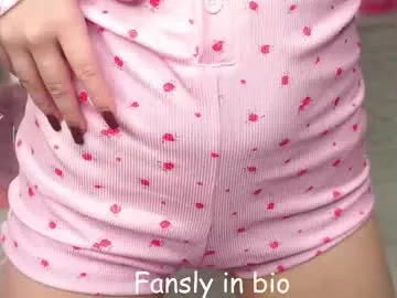 Freechat now_you_know on Chaturbate