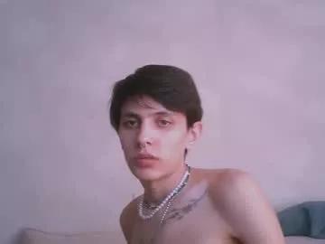 Naked Room oli_vers 