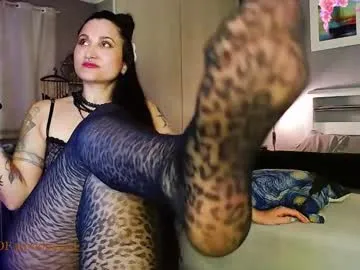 paradisegirl_ — Happy moah day - In temptation -- come play in my world    | type /menu in chat. - Multi Goal: tease and sweet orgasm [2000 tokens left] #lovense #mistress #pantyhose #feet #soles