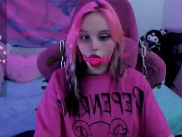 Freechat pineapple_dope on Chaturbate