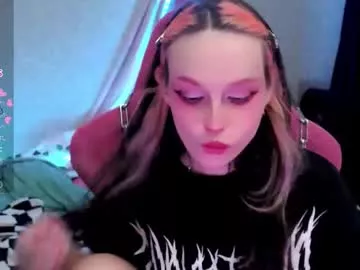 Freechat pineapple_dope on Chaturbate