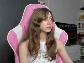 Away prettysomething on Chaturbate