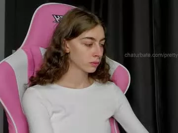 Away prettysomething on Chaturbate