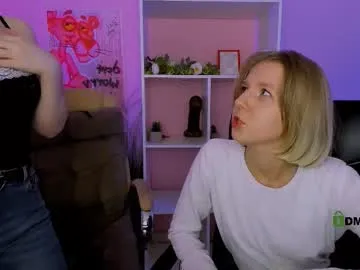 Freechat pure_radiance on Chaturbate