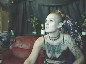 queenfrostbitten from Chaturbate