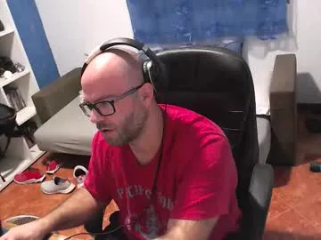 Freechat ravingr3d3 on Chaturbate