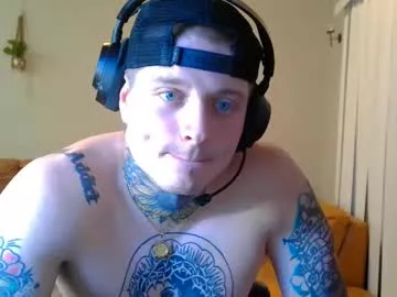 Freechat redinthebed on Chaturbate