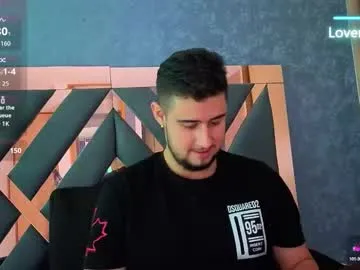 Freechat ryan_evanns on Chaturbate