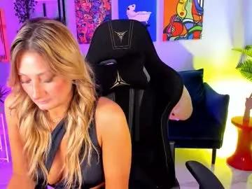 sarahholly from Chaturbate