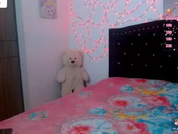 seleneg — GOAL: OIL ON THE TITS +SPANKS X12 [174 tokens remaining] TRICK OR TREAT? #horny #british #bigass #curvy #french