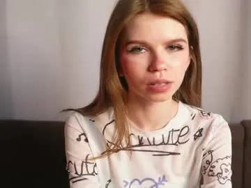 Freechat shelleyborom on Chaturbate