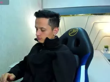 Freechat skinnyzeth on Chaturbate