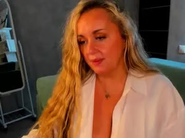 sky_kuper on Chaturbate