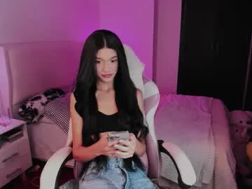 Freechat sophiecornett on Chaturbate