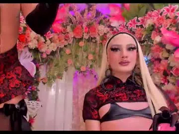 Freechat spicysluts on Chaturbate