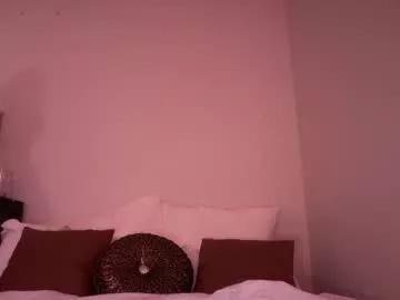 Naked Room stellapearl 