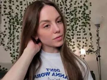 sweet_and_flirt — Hello, so_sweet is back ;) Goal: Lets start my show ^^ #new #18 #teen #shy #natural [15 tokens remaining]