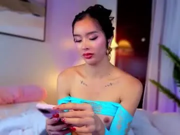 Freechat sweetsassyts on Chaturbate