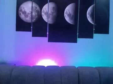 tatii_moon from Chaturbate