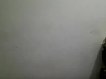 Freechat the_right_girl on Chaturbate