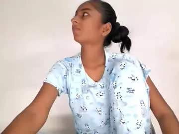 Freechat the_right_girl on Chaturbate