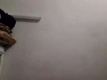 Freechat the_right_girl on Chaturbate