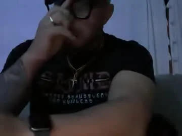 Chaturbate thiccbull12 is Freechat thiccbull12 — Daddy's back - take me to pvt and spread my ass #cum #bigass #bigcock #young #shy