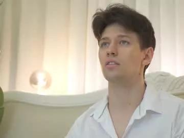 Naked Room tommyjoyer 