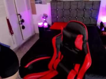 Naked Room trinitixx 