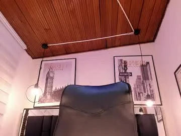 Freechat tylla_ on Chaturbate