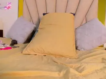 vahiolet_fuentes — GOAL: RIDE TORSO FRONT [999 tokens remaining] Welcome to my room! #ebony #bigass #anal #latina #hairy