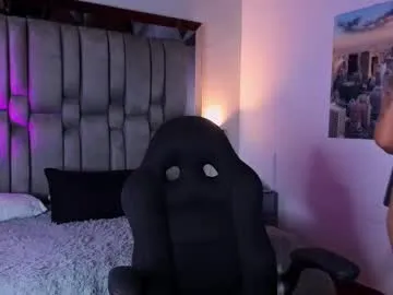 Freechat vickyvalencia on Chaturbate