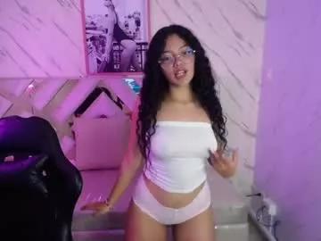 Naked Room victoria_castillo_b 