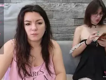 Freechat vika_loves_you on Chaturbate