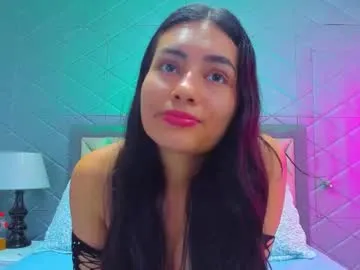 Freechat violetrousse on Chaturbate