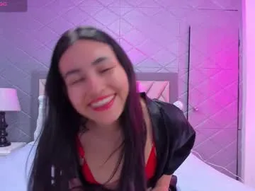 Freechat violetrousse on Chaturbate