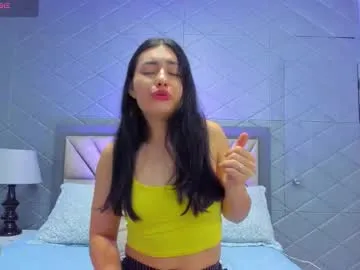 Freechat violetrousse on Chaturbate