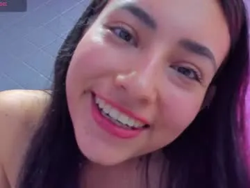 Freechat violetrousse on Chaturbate