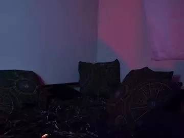 Freechat wesleegray on Chaturbate